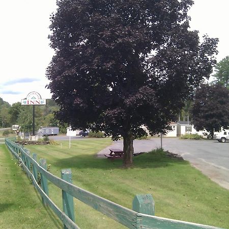 Colonnade Inn Lyndonville Extérieur photo