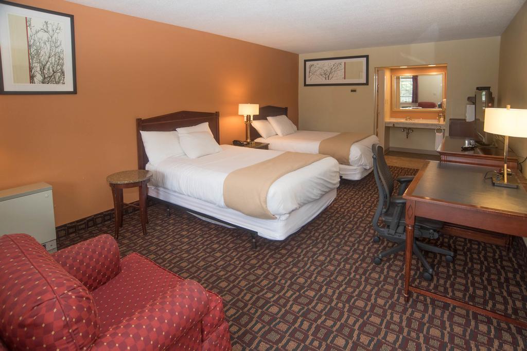 Colonnade Inn Lyndonville Extérieur photo